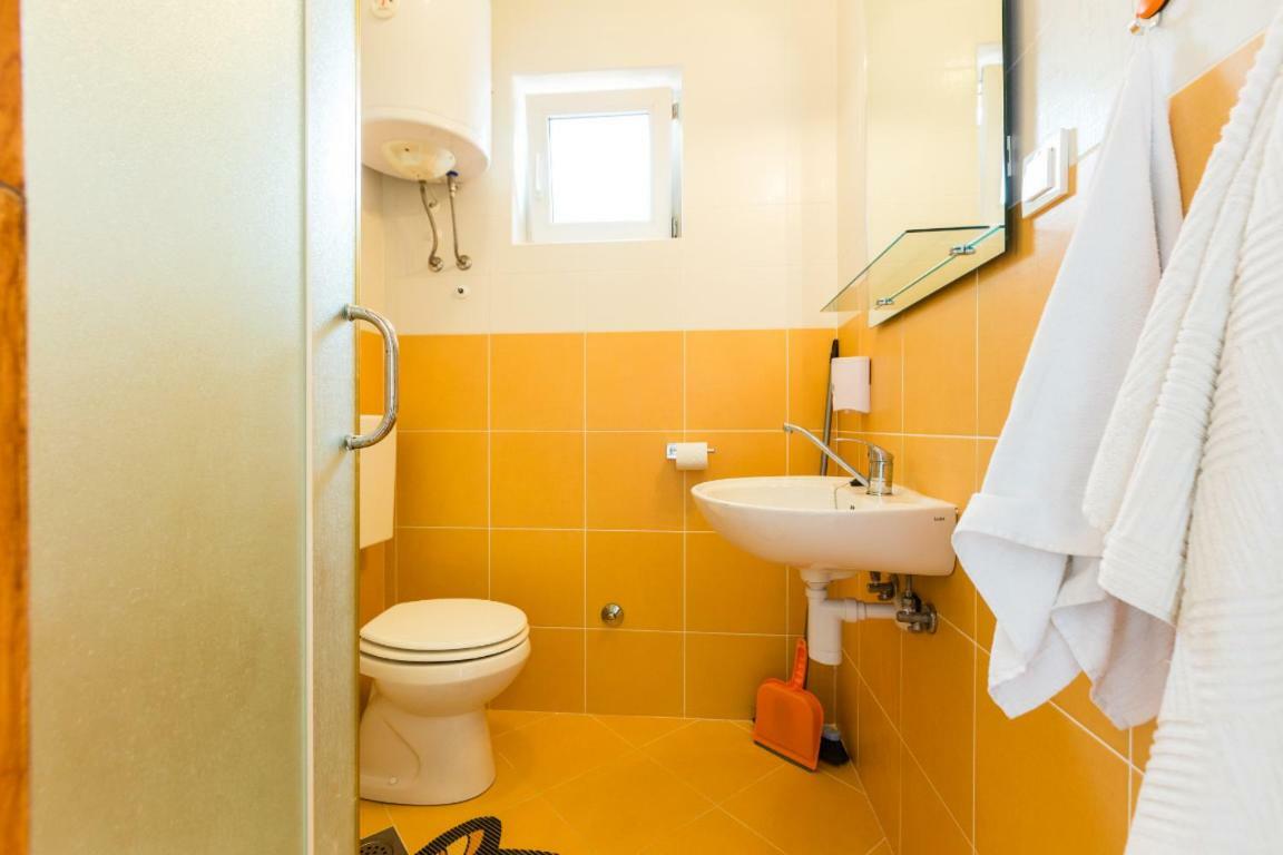 Apartmani Filip Mandre Esterno foto