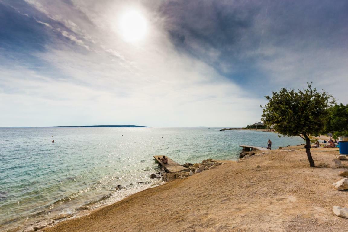 Apartmani Filip Mandre Esterno foto